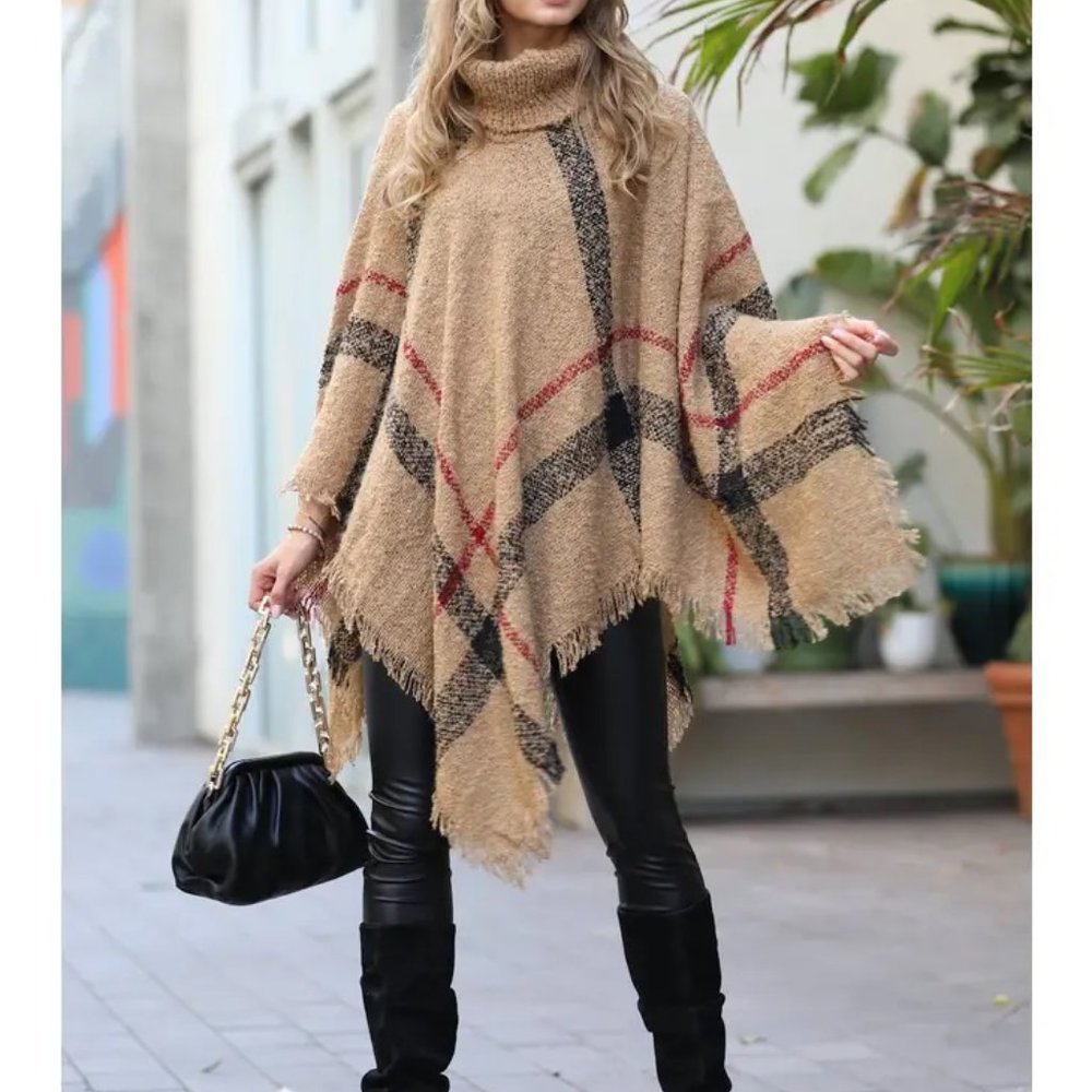 Cozy High Neck Plaid Pattern Poncho w/ Fringe